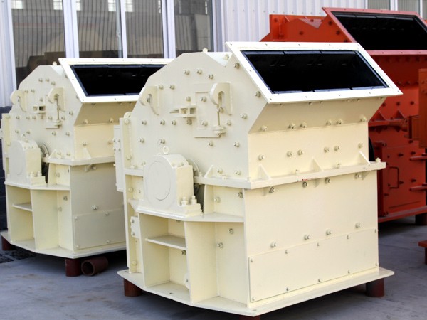 細碎機型號參數及性能優勢介紹，附小型砂石廠專用福利（破碎制沙視頻）