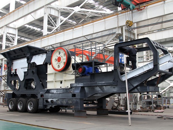 一小時100噸的移動石子破碎機多少錢？環保能過嗎？