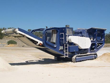 履帶式反擊式破碎機多少錢，要求時產200噸