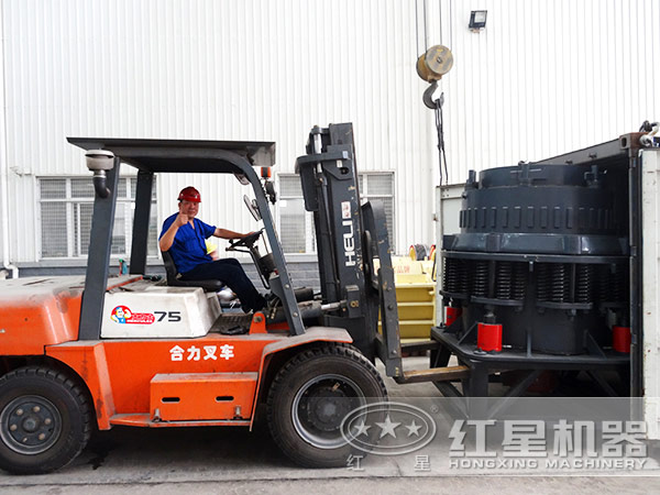 鵝卵石圓錐機生產現場