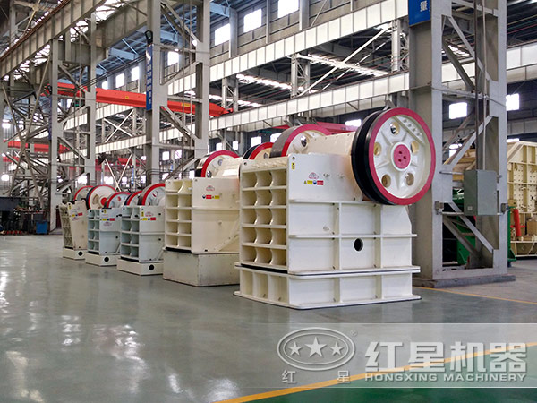 泥灰?guī)r破碎機(jī)生產(chǎn)車間