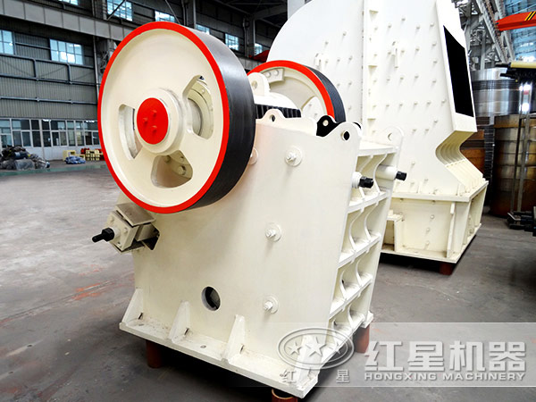 新型顎式破碎機的應用價值及市場價格分析