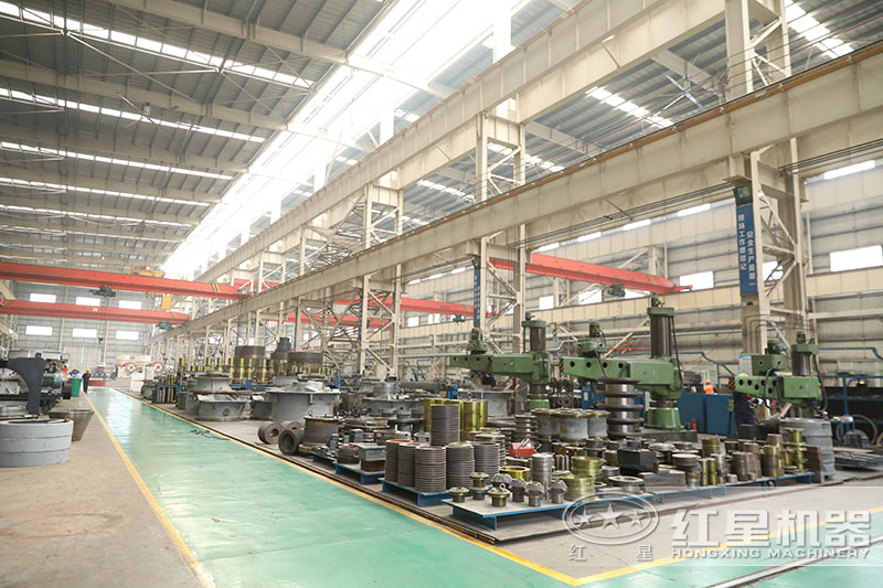 紅星機器石灰石破碎機車間配件區