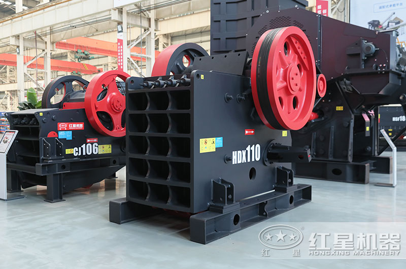 玄武石破碎機圖片 玄武石破碎機圖片