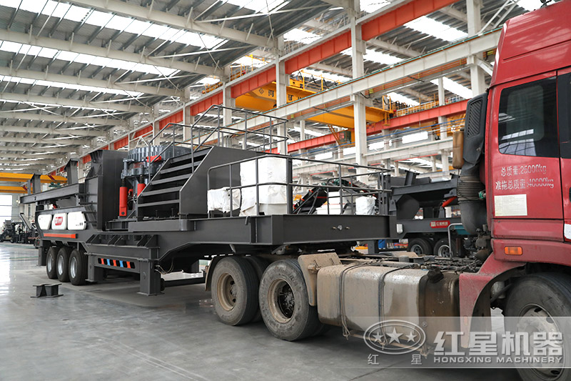 移動破碎機+沖擊式制砂機 移動破碎機+沖擊式制砂機