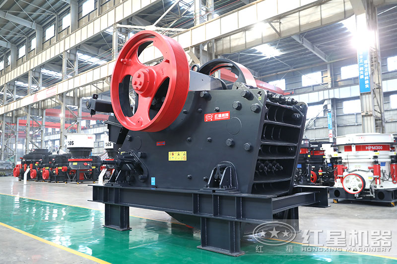 顎式碎石機,深腔設計、破碎產量更大 顎式碎石機,深腔設計、破碎產量更大