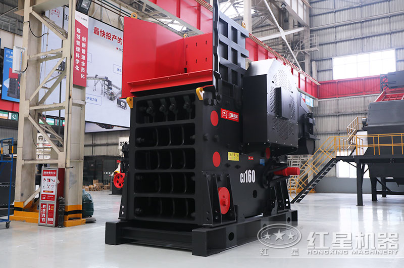 石塊破碎機(jī)圖片 石塊破碎機(jī)圖片