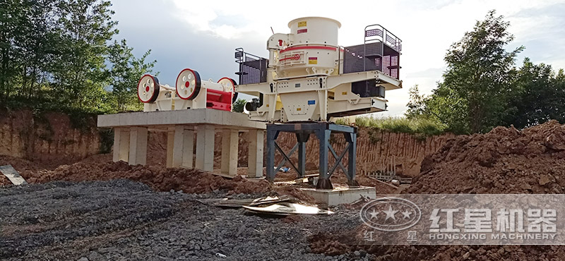 46破碎機(jī)搭載250x1000細(xì)鄂破、制砂機(jī)作業(yè)現(xiàn)場(chǎng) 46破碎機(jī)搭載250x1000細(xì)鄂破、制砂機(jī)作業(yè)現(xiàn)場(chǎng)