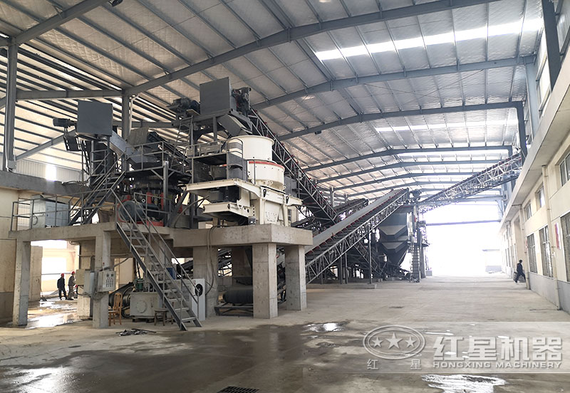 時產量300噸鵝卵石制砂生產現場,比客戶預期節省5萬元 時產量300噸鵝卵石制砂生產現場,比客戶預期節省5萬元