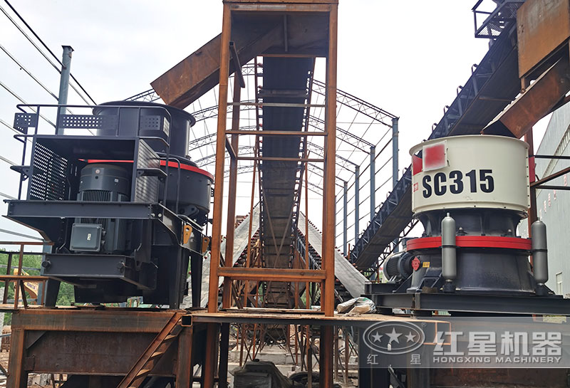 鄂破+圓錐破碎機+沖擊式制砂機配置花崗巖制砂生產線 鄂破+圓錐破碎機+沖擊式制砂機配置花崗巖制砂生產線