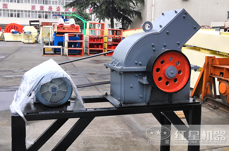 錘式制砂機(jī)能夠直接將石料制沙 錘式制砂機(jī)能夠直接將石料制沙