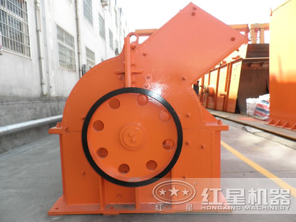 錘式破碎機(jī)側(cè)面大圖