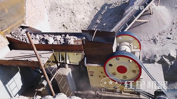 69顎式破碎機工作現場視頻細節實拍