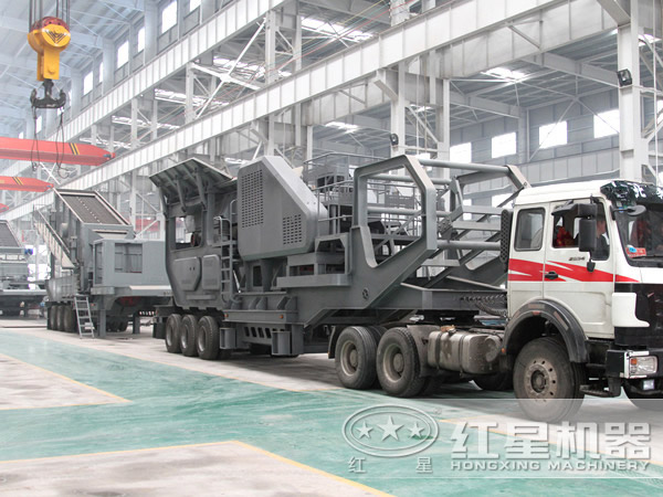 車(chē)載移動(dòng)破碎機(jī)生產(chǎn)車(chē)間