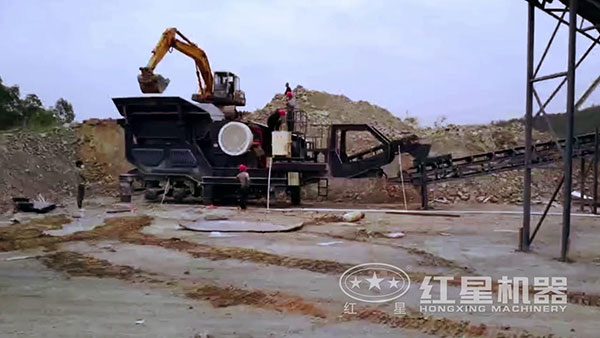 移動式破碎站現場實拍圖