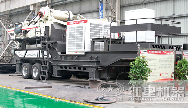 移動(dòng)破碎站實(shí)拍