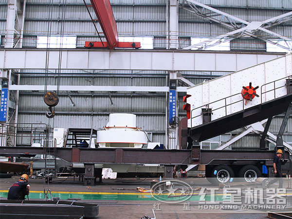 移動(dòng)式制砂機(jī)車(chē)間圖