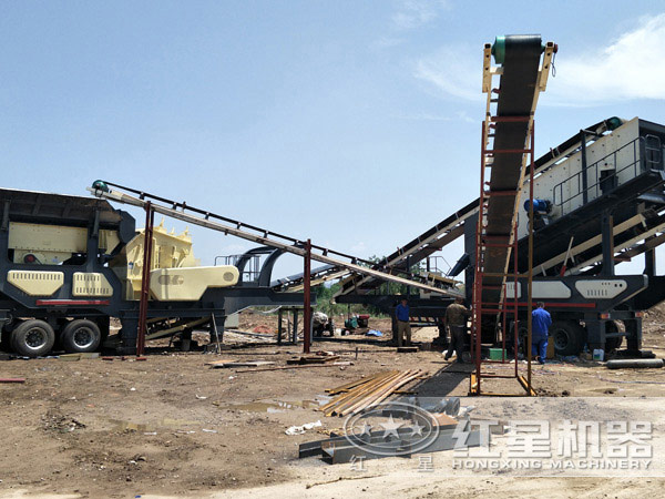 移動砂石料生產設備工作現場