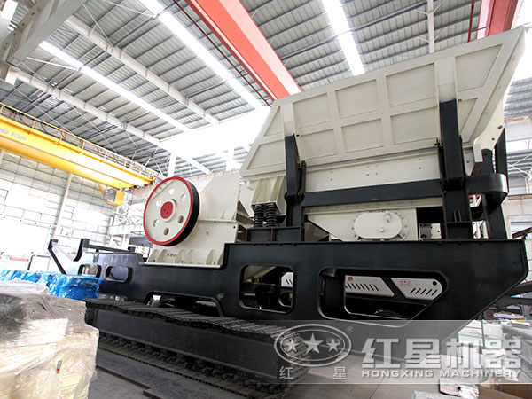 履帶式移動破碎站車間