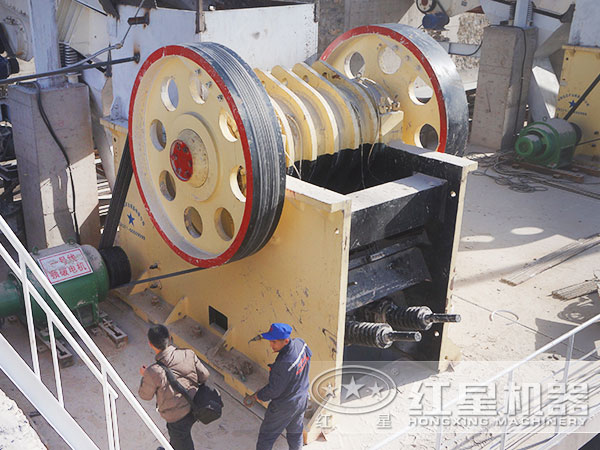 廠家派專業人員現場指導