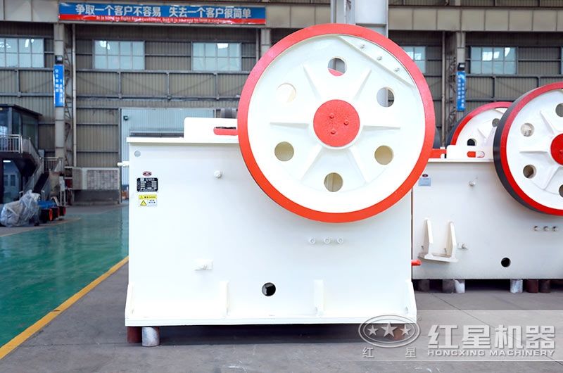 顎式破碎機生產車間