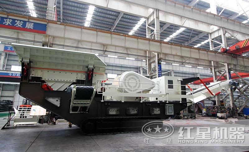 履帶青石移動破碎機