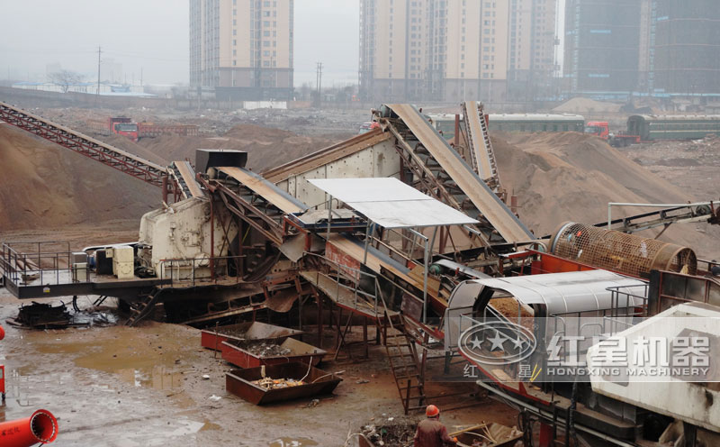 建筑垃圾破碎篩分現(xiàn)場