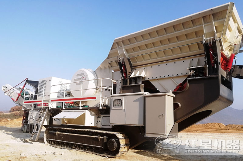 履帶移動顎破機