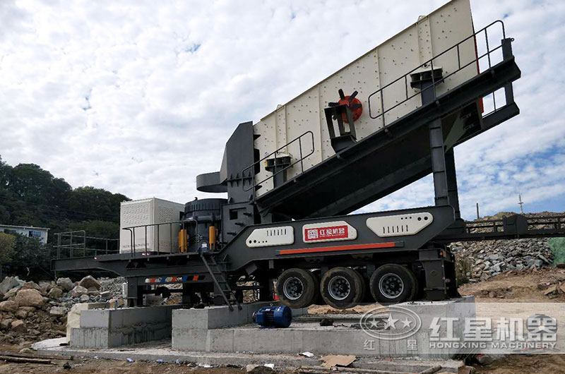 這臺移動圓錐石頭磨砂機安裝有點與眾不同