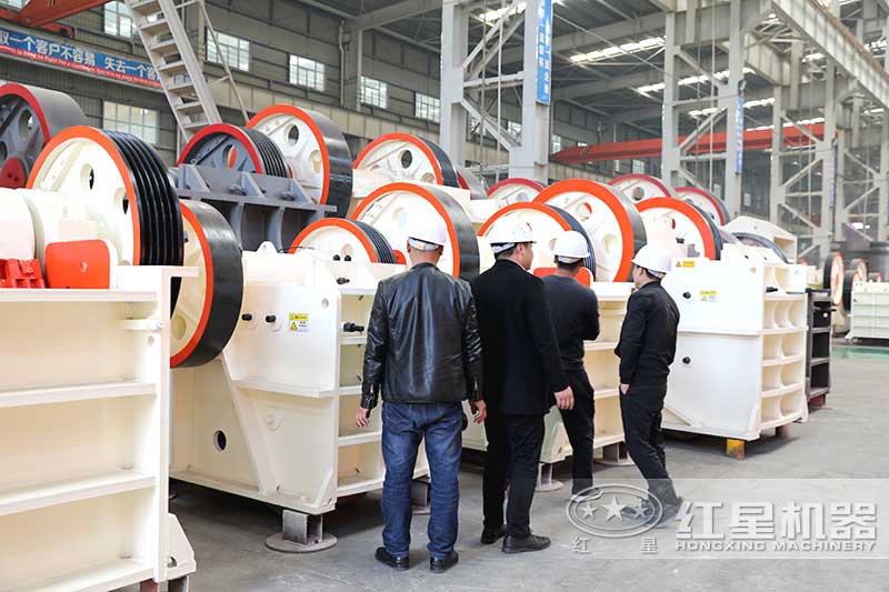 客戶來紅星考察鄂破機