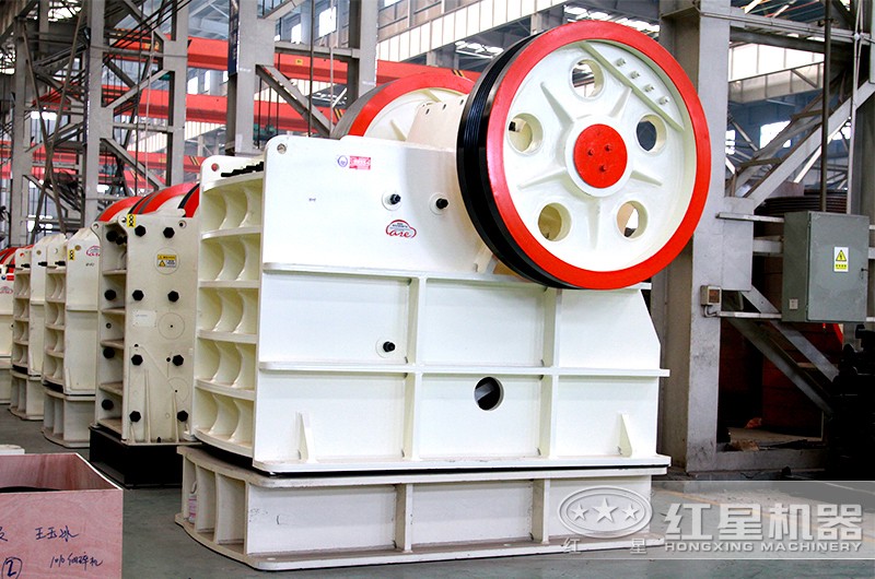 顎式破碎機生產車間