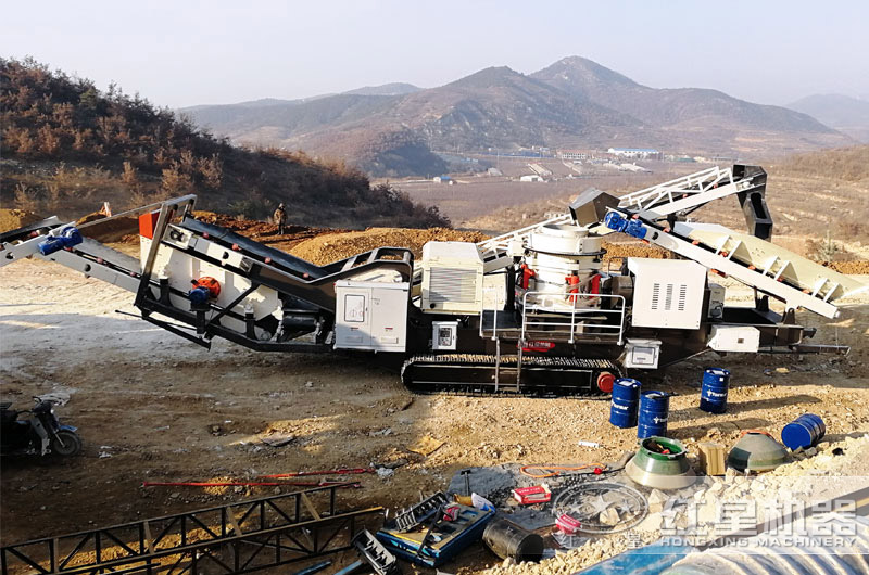 搭載圓錐破的履帶移動式破碎機