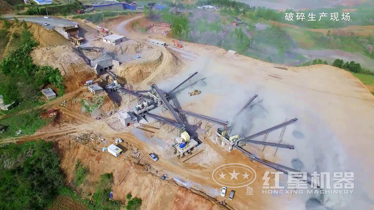 南陽桐柏時產500噸大型石料破碎現場
