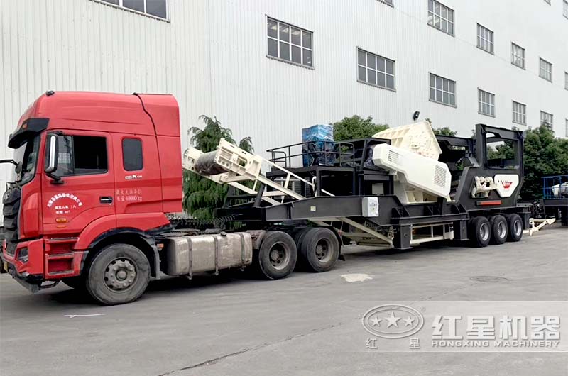 輪胎移動重錘式破碎機發(fā)貨