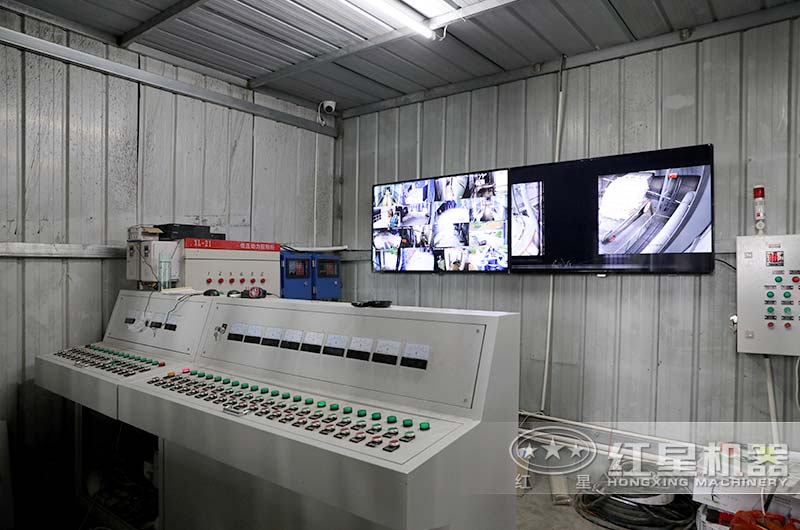 石料廠監(jiān)控室實拍