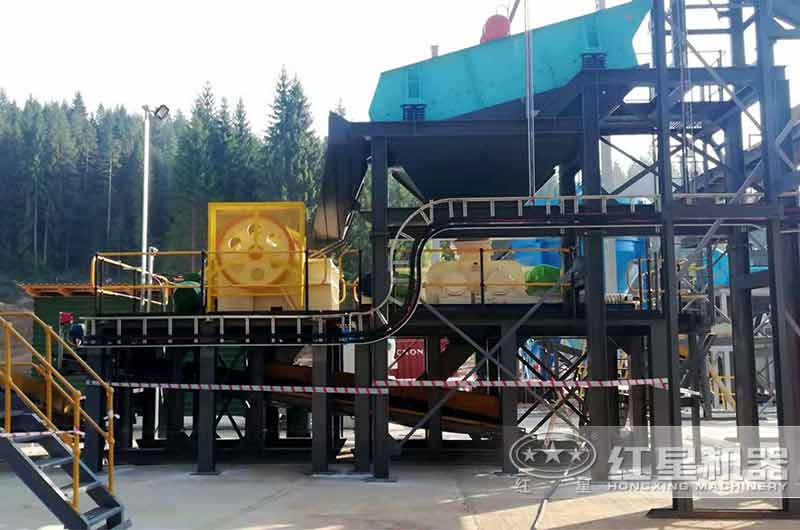 顎破加對輥破碎機處理選礦現場