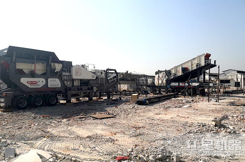 二合一移動破碎生產(chǎn)線用于建筑垃圾再生處理現(xiàn)場