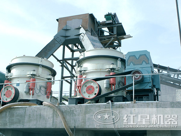 圓錐破碎機現場圖